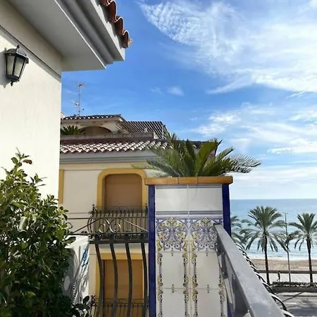 Apartment Cal Salmare Seafront With Rooftop Terrace And Pool Calafell