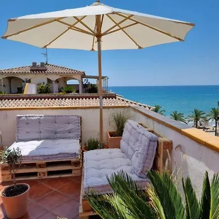 דירה Cal Salmare Seafront With Rooftop Terrace And Pool