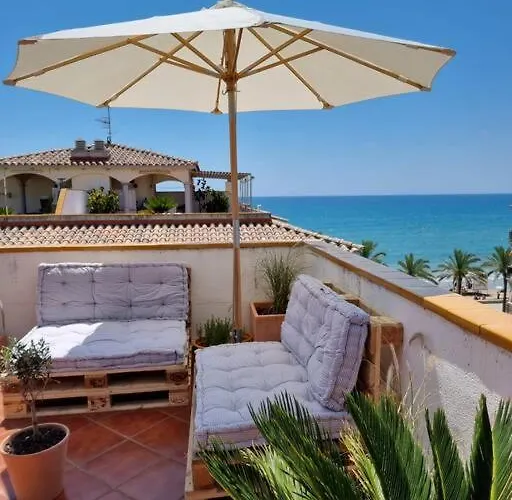 شقة Cal Salmare Seafront With Rooftop Terrace And Pool